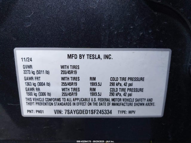 2025 TESLA MODEL Y 7SAYGDED1SF245334 Photo 8