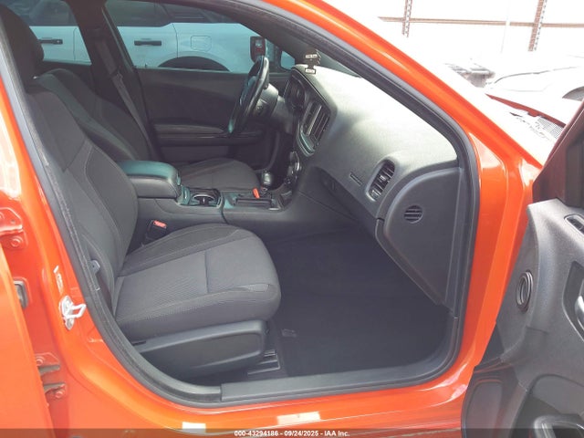 2019 DODGE CHARGER 2C3CDXBG5KH748704 Photo 4