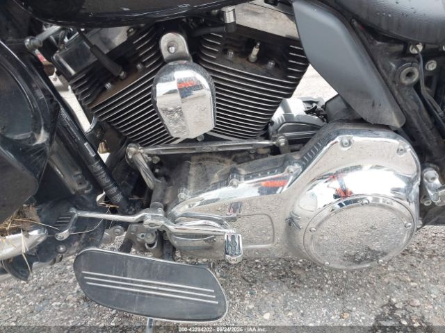 2016 HARLEY-DAVIDSON FLTRXS 1HD1KTM13GB665720 Photo 8