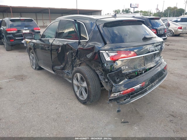 2023 AUDI Q5 WA1BBAFY0P2106589 Photo 2