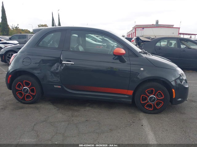 Fiat 500 2018 3C3CFFGE1JT369328 Image 13