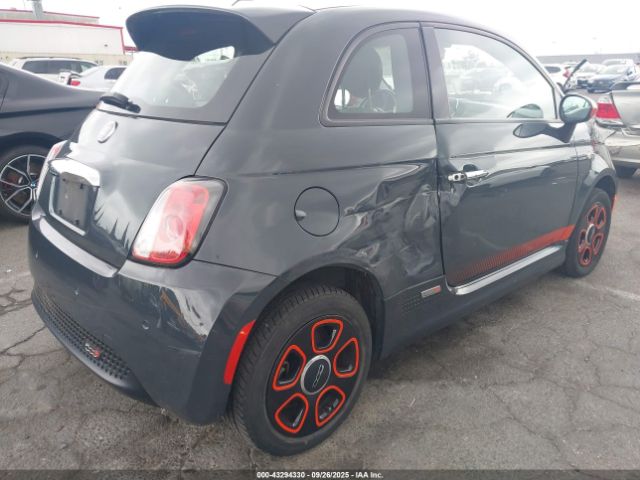 2018 FIAT 500E 3C3CFFGE1JT369328 Photo 3