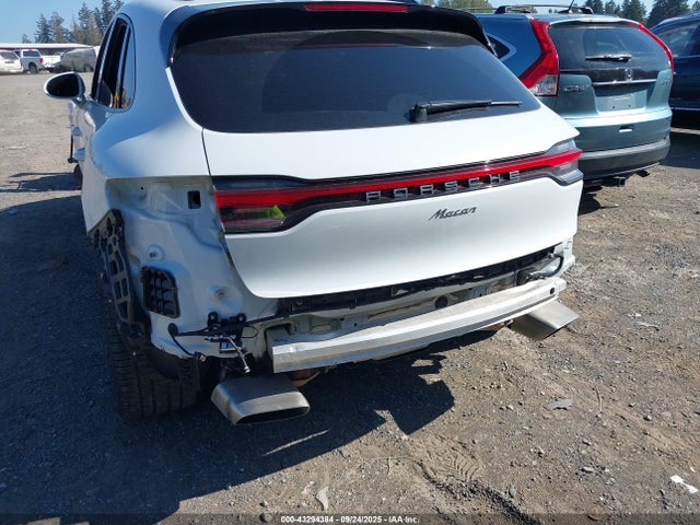 Porsche Macan 2022 WP1AA2A57NLB05341 Image 18