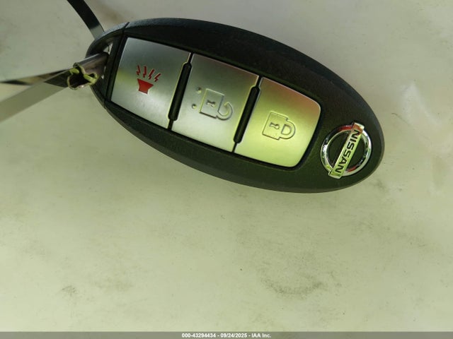 1N6AA1E55HN571068 Nissan 2017