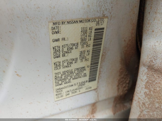 1N6AA1E55HN571068 Nissan 2017