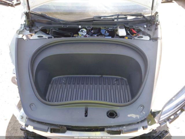 2025 TESLA MODEL 3 5YJ3E1EAXSF063519 Photo 9