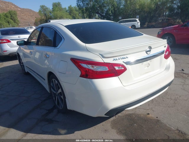 1N4AL3AP3GC148845 Nissan 2016