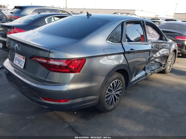 3VWCB7BUXLM010792 Volkswagen 1.4 tsi