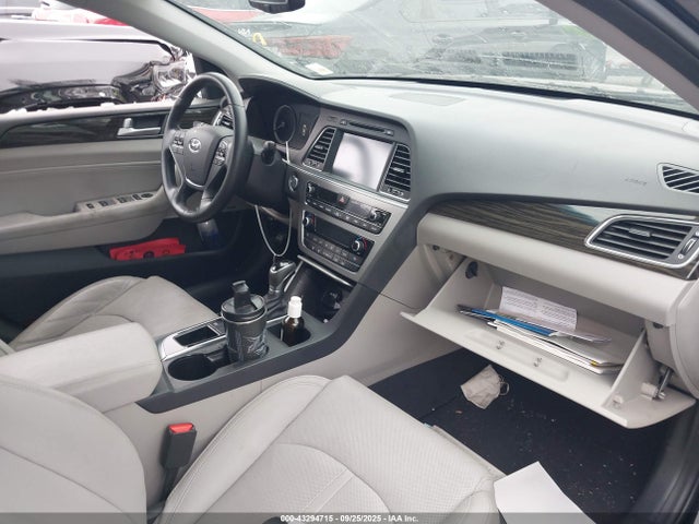 5NPE34AF7HH584046 Hyundai 2017