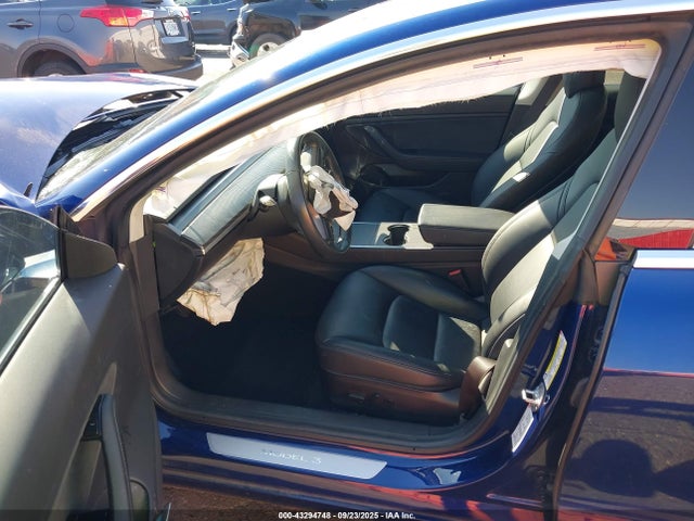 2018 TESLA MODEL 3 5YJ3E1EB4JF187342 Photo 4