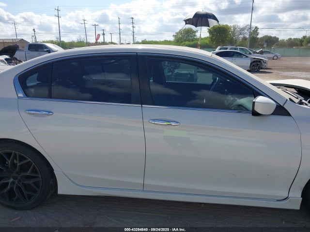 1HGCR2F55HA063698 Honda k24w1