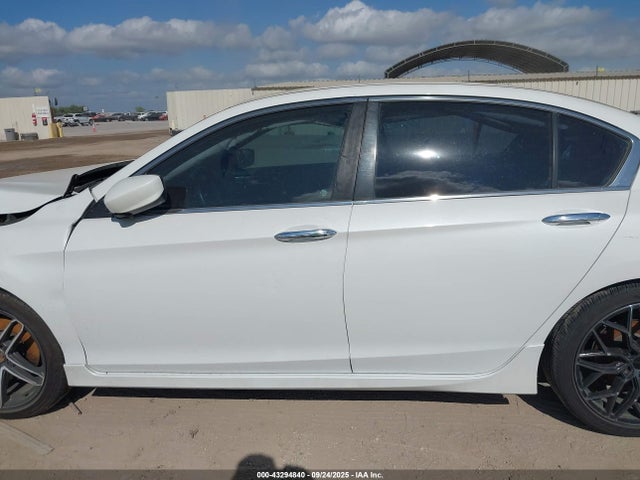 1HGCR2F55HA063698 Honda k24w1
