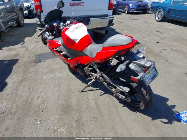Kawasaki 2021 2021 JKAEXKH12MDAA7629 Image 3