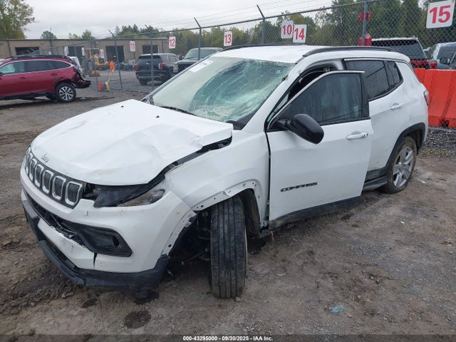 2022 Jeep Compass Latitude Fwd მანქანა იყიდება აუქციონზე, vin: 3C4NJCBB3NT103359, აუქციონის ნომერი: 43295000