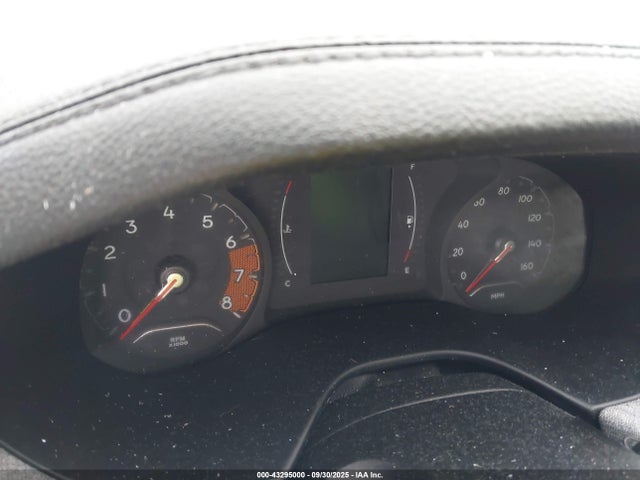 2022 Jeep Compass Latitude Fwd მანქანა იყიდება აუქციონზე, vin: 3C4NJCBB3NT103359, აუქციონის ნომერი: 43295000