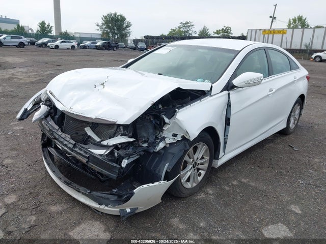 Hyundai gamma 2014 5NPEB4AC7EH843915 Image 2
