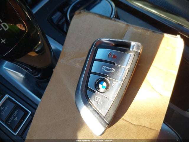 BMW X5 2015 5UXKR0C58F0P04976 Image 11