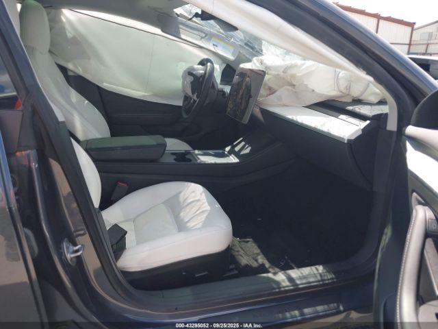 2023 TESLA MODEL 3 5YJ3E1EA0PF569044 Photo 4