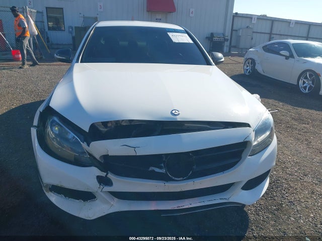 Mercedes-Benz C-Class 2015 55SWF4KB2FU040653 Image 12