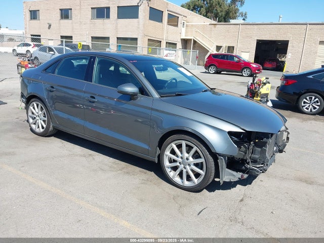 2016 AUDI A3 WAUB8GFF2G1061079 Photo 0