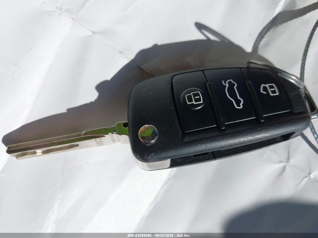 2016 AUDI A3 WAUB8GFF2G1061079 Photo 10