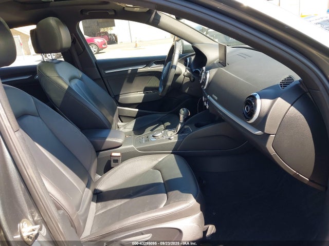 2016 AUDI A3 WAUB8GFF2G1061079 Photo 4