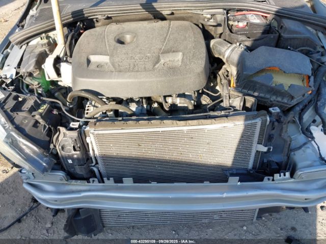 2017 VOLVO S60 YV126MFL7H2421739 Photo 9