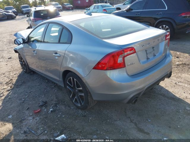 2017 VOLVO S60 YV126MFL7H2421739 Photo 2