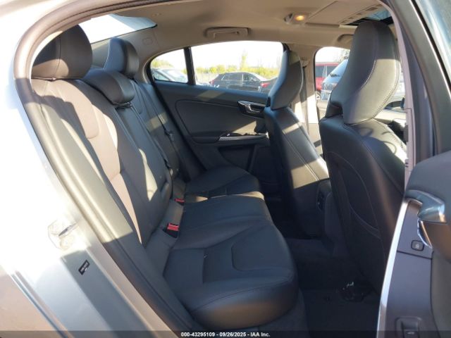 2017 VOLVO S60 YV126MFL7H2421739 Photo 7