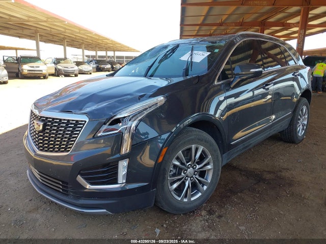 2021 CADILLAC XT5 1GYKNCRS0MZ120585 Photo 1