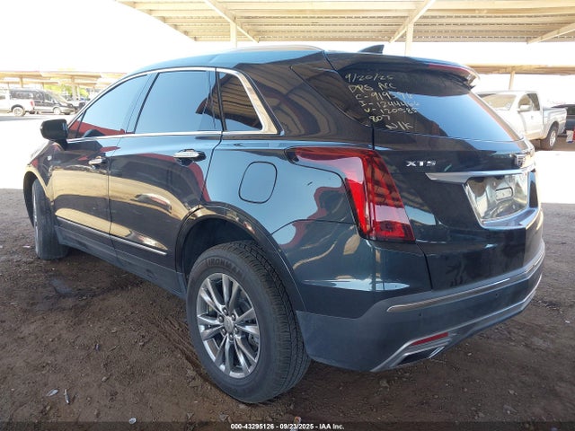 2021 CADILLAC XT5 1GYKNCRS0MZ120585 Photo 2