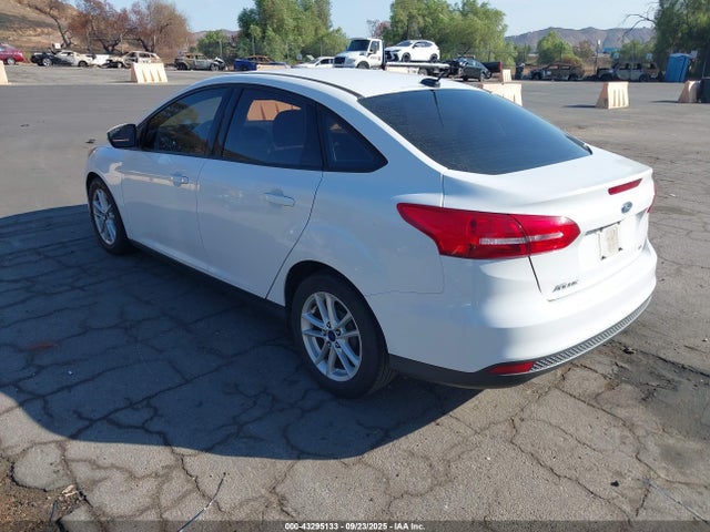 Ford 2.0l gdi 2017 1FADP3F25HL230592 Image 3