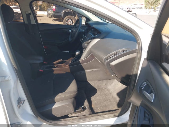 Ford 2.0l gdi 2017 1FADP3F25HL230592 Image 5