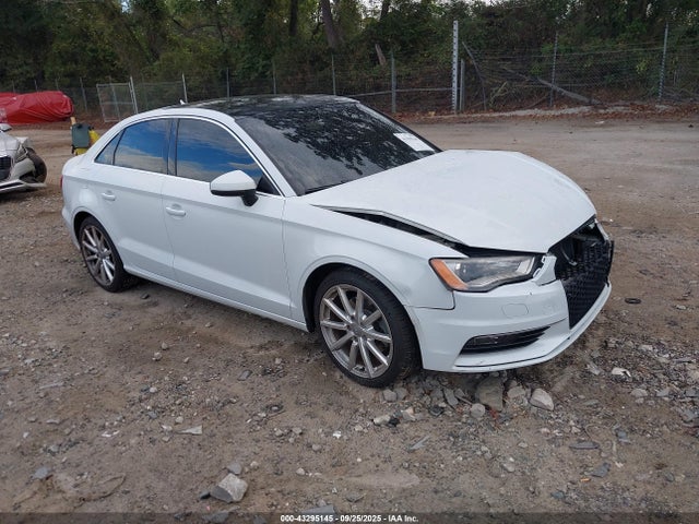 2015 AUDI A3 WAUACGFF9F1006346 Photo 0