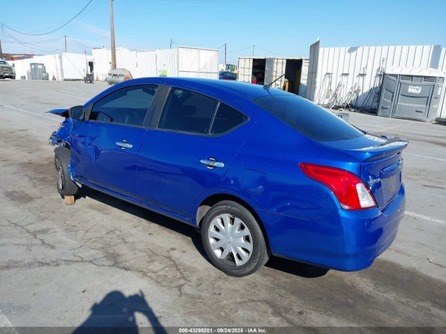 Nissan Versa 2017 3N1CN7AP4HL858186 Image 3