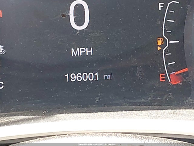3C4NJCBB7JT487818 Jeep 2018