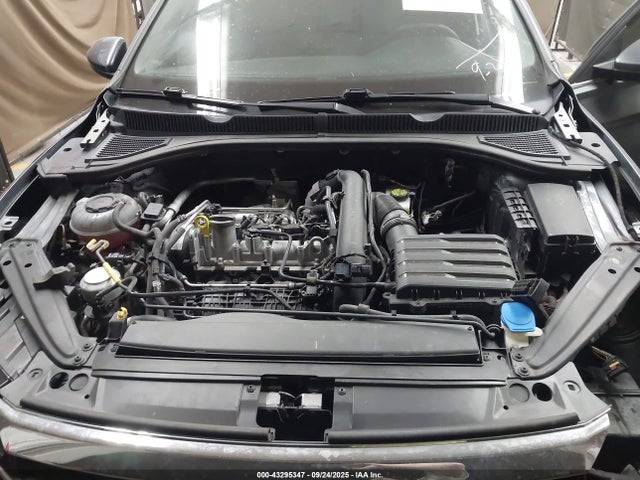 Volkswagen 1.4 tsi 2019 3VWCB7BU7KM174290 Image 10