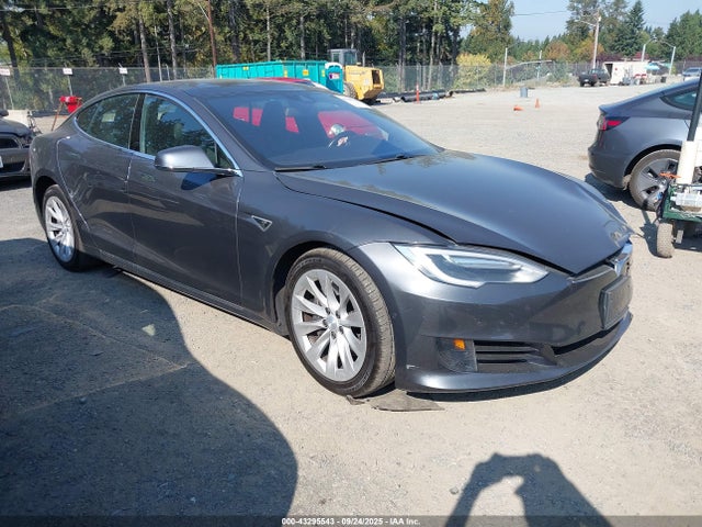 2016 TESLA MODEL S 5YJSA1E19GF151606 Photo 0