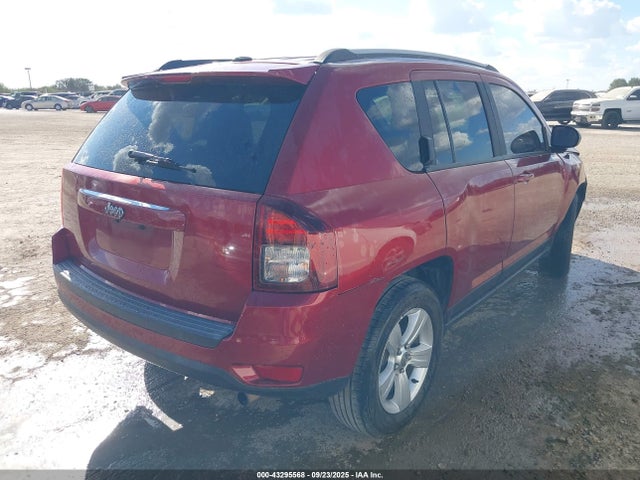 1C4NJCBA0GD568424 Jeep Compass