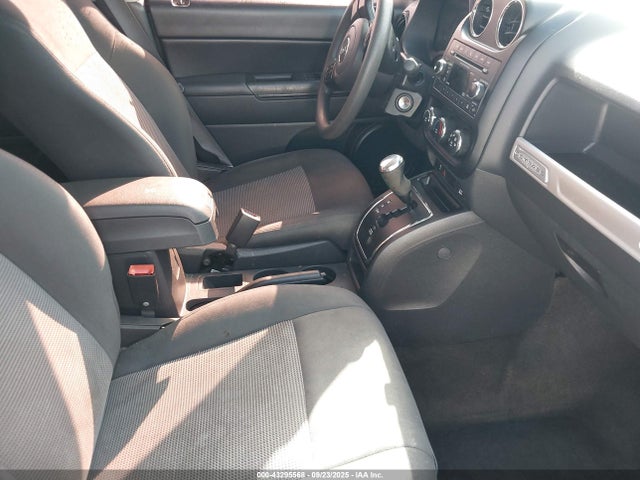 1C4NJCBA0GD568424 Jeep Compass