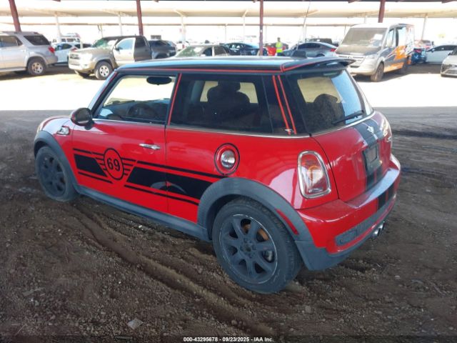 2010 MINI COOPER S WMWMF7C59ATZ69180 Photo 2