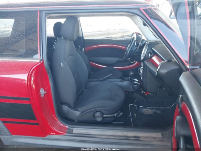 2010 MINI COOPER S WMWMF7C59ATZ69180 Photo 4