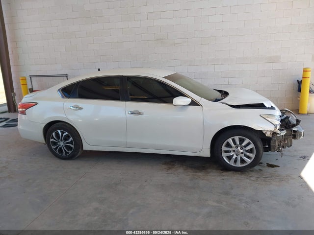 Nissan Altima 2015 1N4AL3AP9FC210974 Image 13