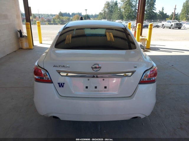 Nissan Altima 2015 1N4AL3AP9FC210974 Image 16