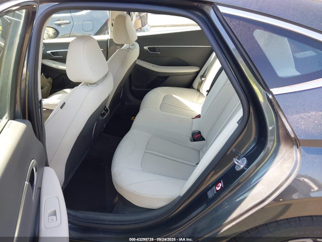 KMHL34JJ8PA073524 Hyundai Sonata Hybrid Sel
