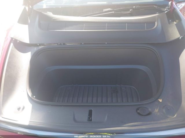 2026 TESLA MODEL Y 7SAYGDED6TA439243 Photo 9