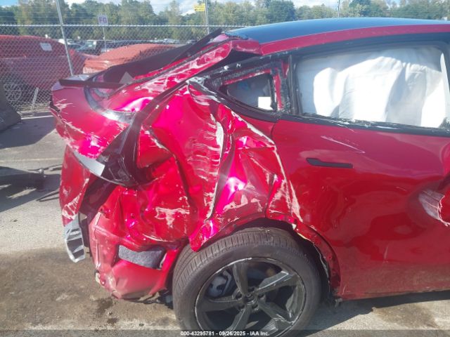 2026 TESLA MODEL Y 7SAYGDED6TA439243 Photo 5