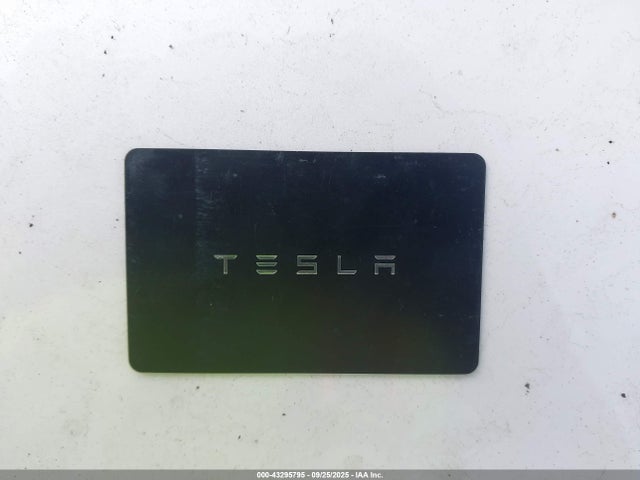 Tesla 2025 2025 5YJ3E1EA3SF028952 Image 11