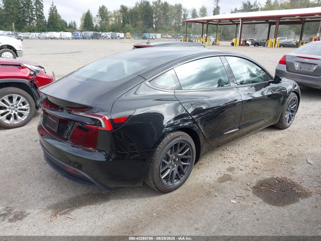 Tesla 2025 2025 5YJ3E1EA3SF028952 Image 4