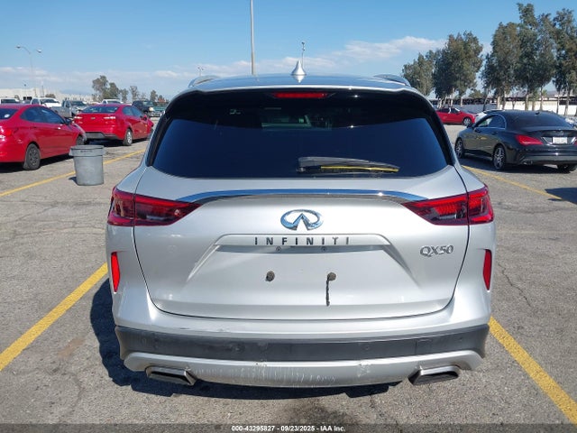 Infiniti 2019 2019 3PCAJ5M19KF116139 Image 16